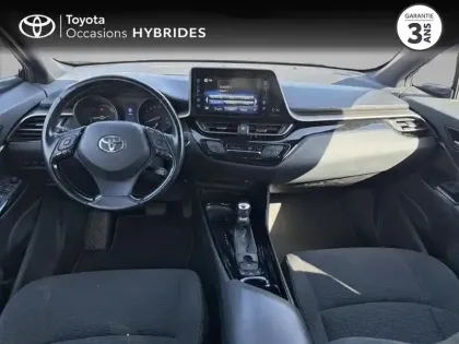 Photo 7 Toyota C-HR  122h Graphic 2WD E-CVT RC18