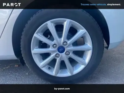 Photo 13 Ford Fiesta 1.0 EcoBoost 100ch Stop&Start Titanium 5p Euro6.2