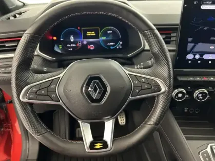 Photo 14 Renault Captur E-Tech 145 21 R.S. Line 5p