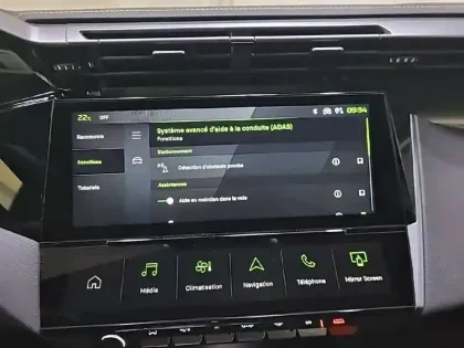 Photo 38 Peugeot 308  Hybrid 136 e-DCS6