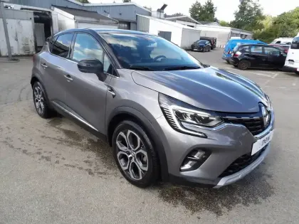 Photo 7 Renault Captur  E-Tech full hybrid 145