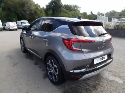 Photo 5 Renault Captur  E-Tech full hybrid 145
