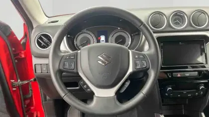 Photo 15 Suzuki Vitara  1.4 Boosterjet Hybrid