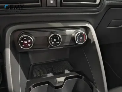 Photo 12 Citroën C3  Turbo 100 ch Manuelle
