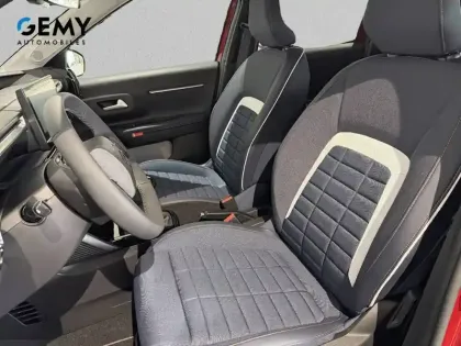 Photo 9 Citroën C3  Turbo 100 ch Manuelle