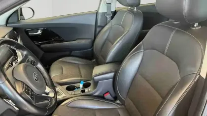 Photo 12 Kia Niro  1.6 GDi Hybride Rechargeable 141 ch DCT6