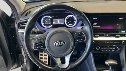 Photo 13 Kia Niro  1.6 GDi Hybride Rechargeable 141 ch DCT6