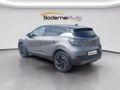Photo 17 Renault Captur  E-Tech full hybrid 160 ch