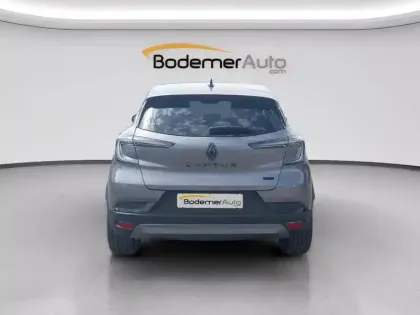 Photo 18 Renault Captur  E-Tech full hybrid 160 ch