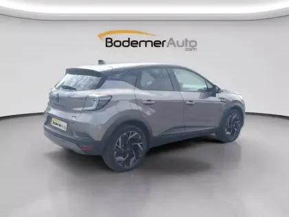 Photo 19 Renault Captur  E-Tech full hybrid 160 ch