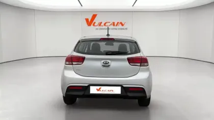 Photo 6 Kia Rio  1.0 T-GDi 100 ch BVM6