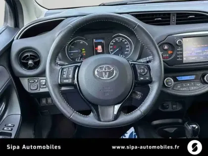 Photo 13 Toyota Yaris  Hybride 100h
