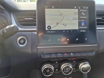 Photo 6 Renault Captur  E-Tech full hybrid 145