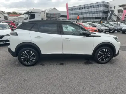 Photo 5 Peugeot 2008  PureTech 130 S&S EAT8