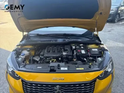 Photo 37 Peugeot 208  PureTech 75 S&S BVM5