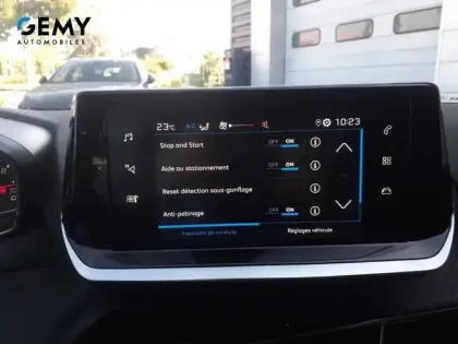 Photo 17 Peugeot 208  PureTech 75 S&S BVM5