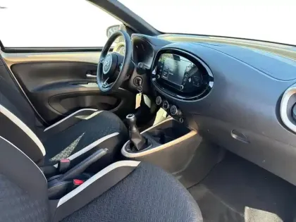Photo 10 Toyota Aygo X  1.0 VVT-i 72ch Design MY24