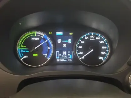 Photo 21 Mitsubishi Outlander PHEV Twin Motor Intense 4WD + Attelage