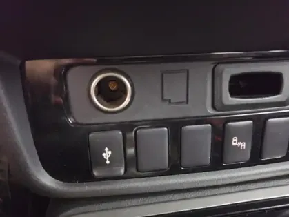 Photo 26 Mitsubishi Outlander PHEV Twin Motor Intense 4WD + Attelage