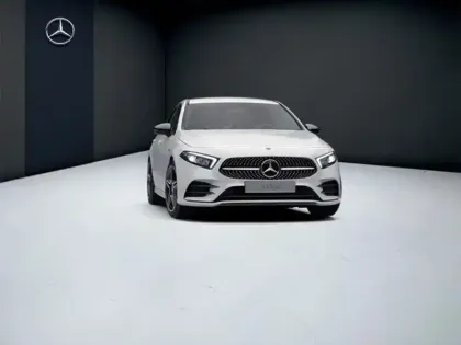 Photo 10 Mercedes Classe A A 250 e Berline
