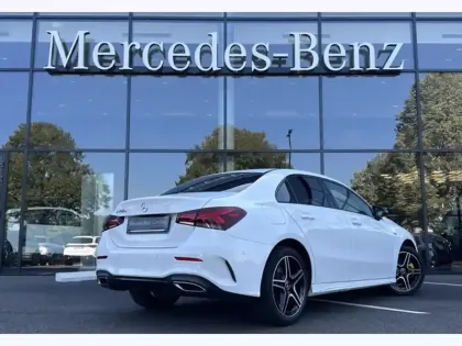 Photo 24 Mercedes Classe A A 250 e Berline