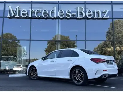 Photo 22 Mercedes Classe A A 250 e Berline