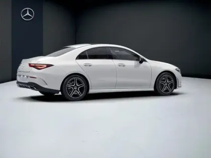 Photo 19 Mercedes CLA  200 Coupé AMG Line