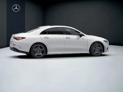 Photo 18 Mercedes CLA  200 Coupé AMG Line