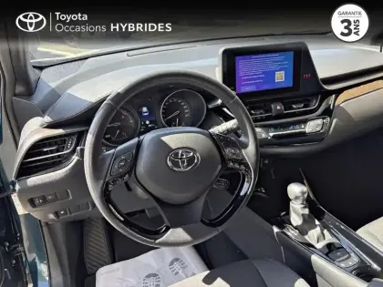 Photo 8 Toyota C-HR  1.8 Hybride 122ch Design Ultimate E-CVT