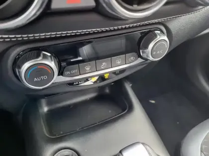 Photo 13 Nissan Juke  1.6 Hybrid 143ch N-Connecta 2024
