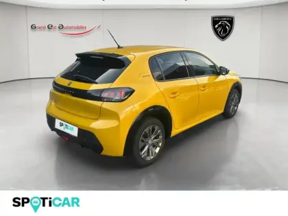 Photo 5 Peugeot 208  e- 136ch Style