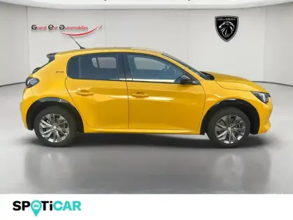 Photo 6 Peugeot 208  e- 136ch Style