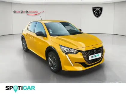 Photo 7 Peugeot 208  e- 136ch Style