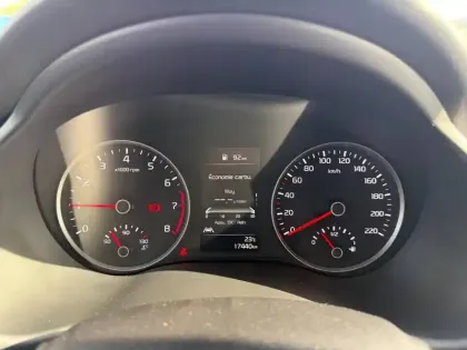 Photo 11 Kia Stonic  1.0 T-GDi 100ch GT Line