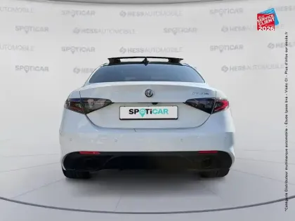 Photo 6 Alfa Romeo Giulia  2.2 Diesel 160ch Veloce AT8