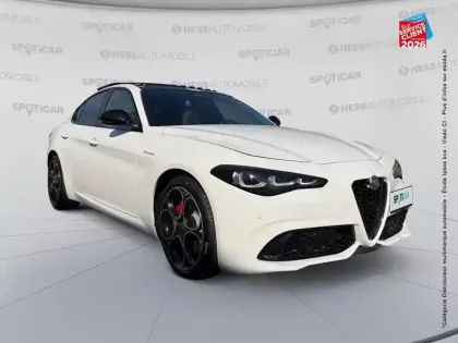 Photo 17 Alfa Romeo Giulia  2.2 Diesel 160ch Veloce AT8