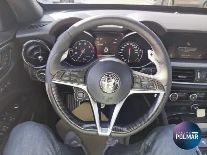 Photo 8 Alfa Romeo Stelvio  2.0T 200ch Sport Edition Q4 AT8