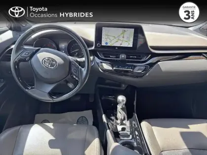 Photo 7 Toyota C-HR  122h Distinctive 2WD E-CVT MY22