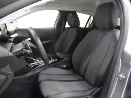 Photo 10 Peugeot 208  1.2 PureTech 100ch S&S Allure EAT8