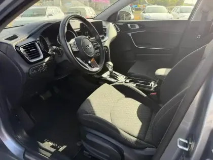 Photo 8 Kia Ceed  SW 1.6 GDi 141ch PHEV Active DCT6