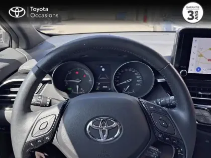 Photo 27 Toyota C-HR  1.8 Hybride 122ch Design Ultimate E-CVT