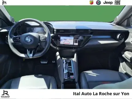 Photo 12 Alfa Romeo Junior  1.2 Ibrida 136ch Premium DCT6