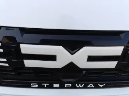 Photo 11 Dacia Sandero  1.0 ECO-G 100ch Stepway Extreme + -24