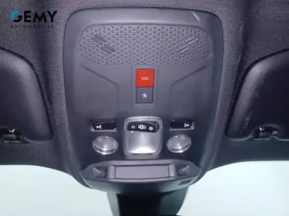 Photo 14 Peugeot 2008  Electrique 136 ch