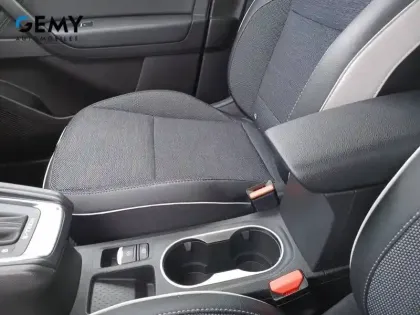 Photo 19 Renault Captur  E-Tech full hybrid 145