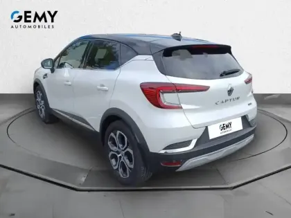 Photo 6 Renault Captur  E-Tech full hybrid 145