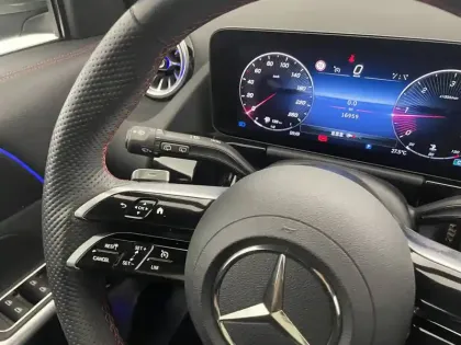Photo 25 Mercedes GLA  200 d 8G-DCT 4Matic