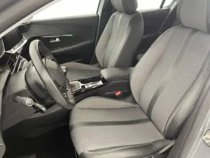 Photo 13 Peugeot 208  PureTech 100 S&S BVM6
