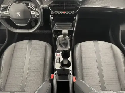 Photo 24 Peugeot 208  PureTech 100 S&S BVM6
