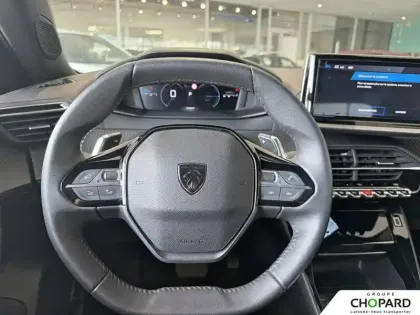 Photo 11 Peugeot 2008  Hybrid 136 e-DCS6